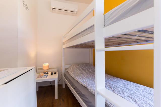 Hostel Kvarner- Private Rooms & Dorms Rijeka Exterior foto